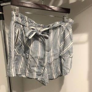 Resort Shorts Large